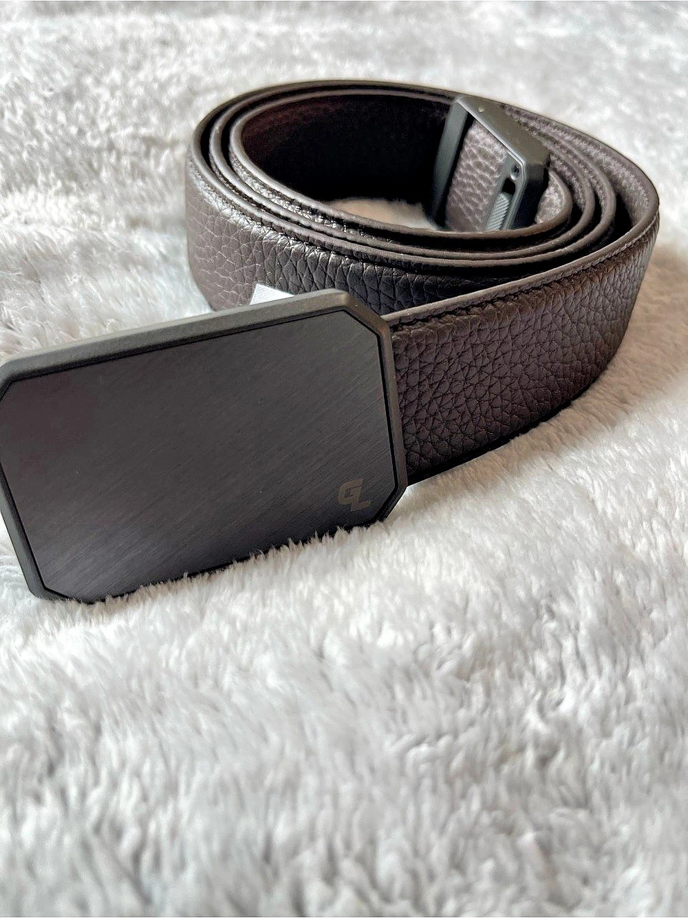 Groove Life Brown Leather Belt Magnetic Closure 37”-40” Like New